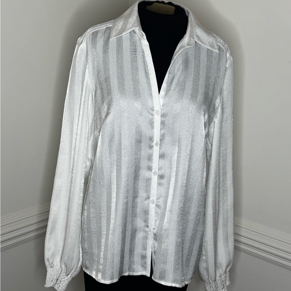Peter Nygard White Button-Front Blouse